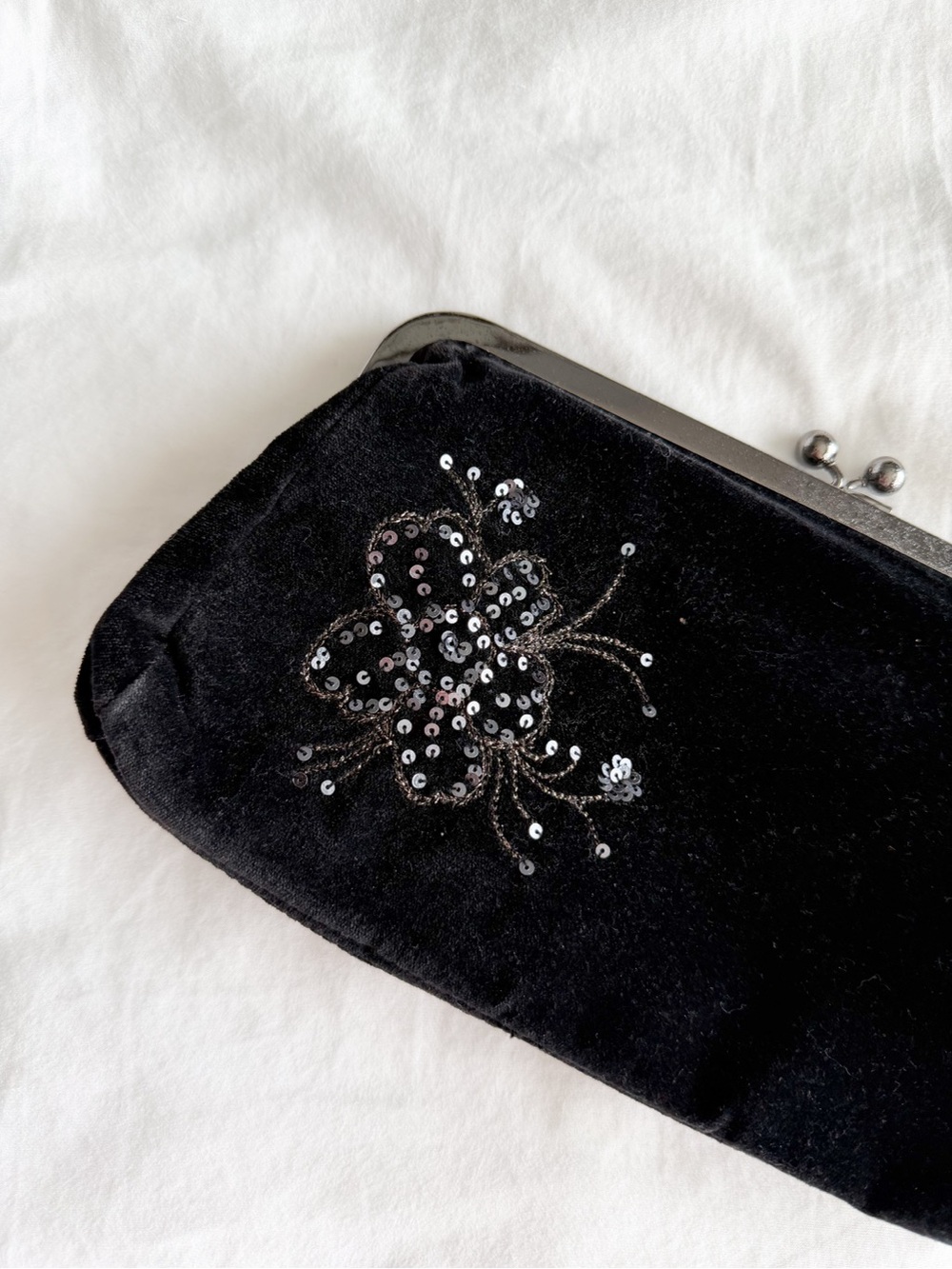 Vintage Express Black Velvet Sequin Flower Clutch